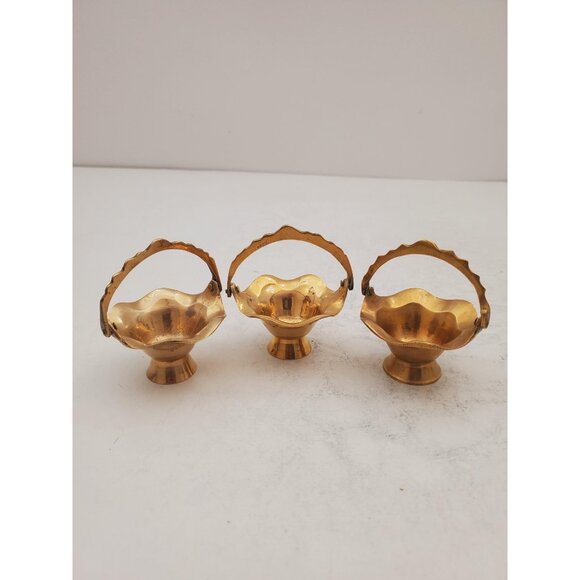 Vintage Brass Basket with handle - small brass round metal basket -minat… - Picture 1 of 10